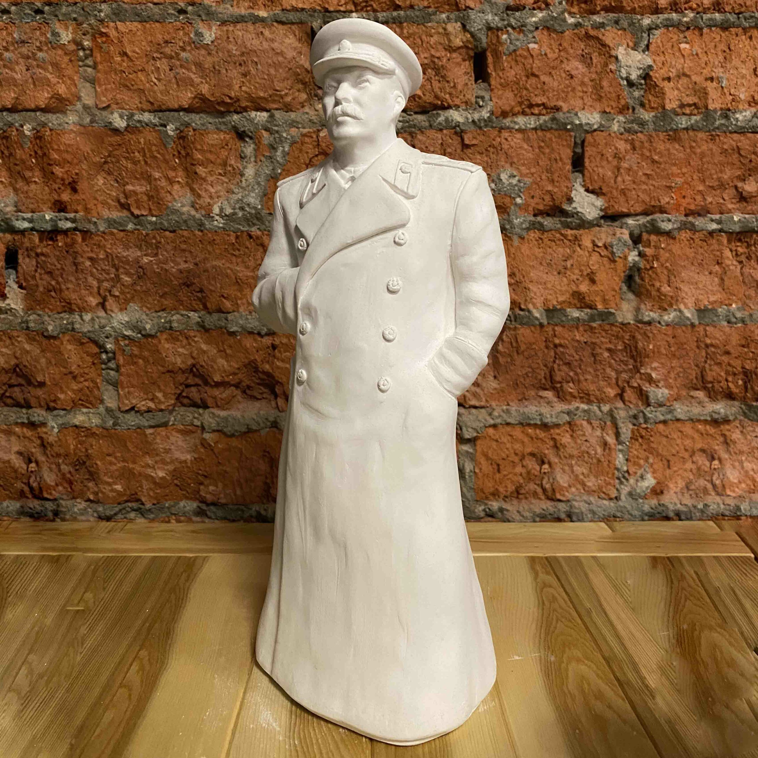 Гипсовая статуэтка «Сталин в полный рост»1